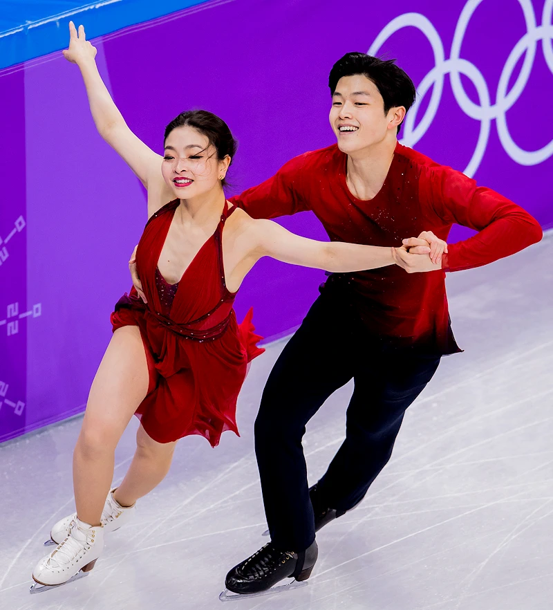 Maia Shibutani and Alex Shibutani