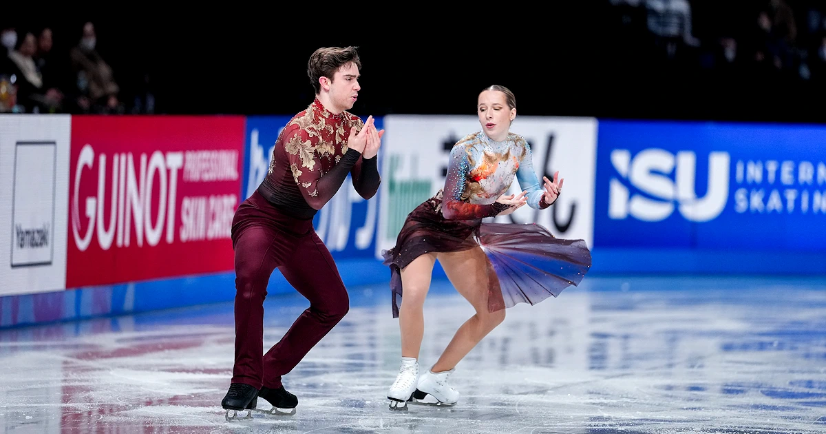 De kanadiske isdanserne Layla Veillon og Alexander Brandys fremfører sin gratisdans på ISU World Junior kunstløpsmesterskap i 2026.