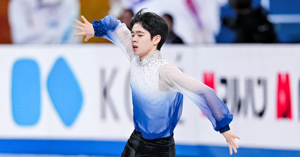 Minkyu Seo performs during competition at the 2025-26 Junior Grand Prix Final.